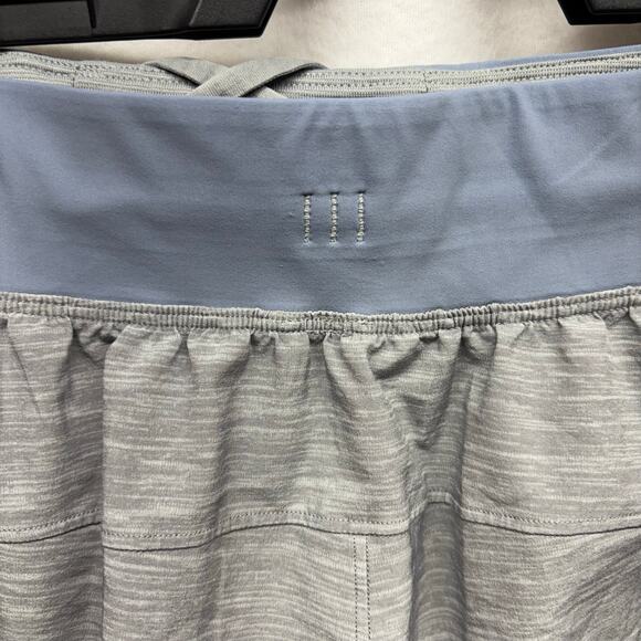 Lululemon Men's Gray Unlined Shorts - Size Large - Picture 5 of 7
